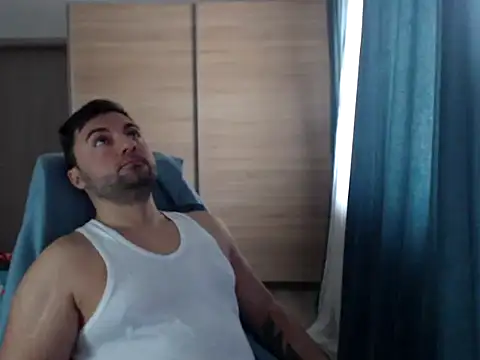 Show modela HankMalone na web-kameri