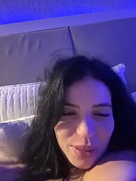 XXX chat uživo modela Rafaellaz