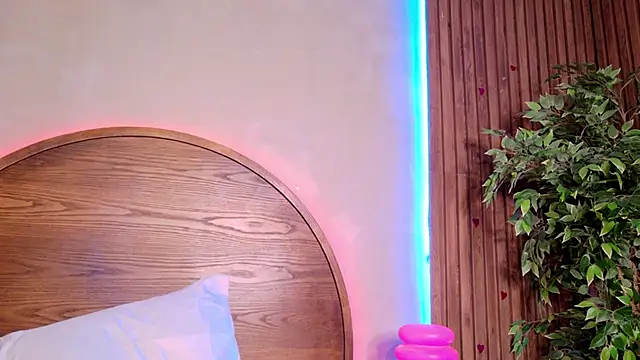 XXX chat uživo modela kaylie_mitchel