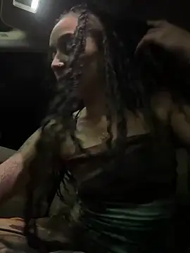 Chat XXX en directo de Shuggabutt