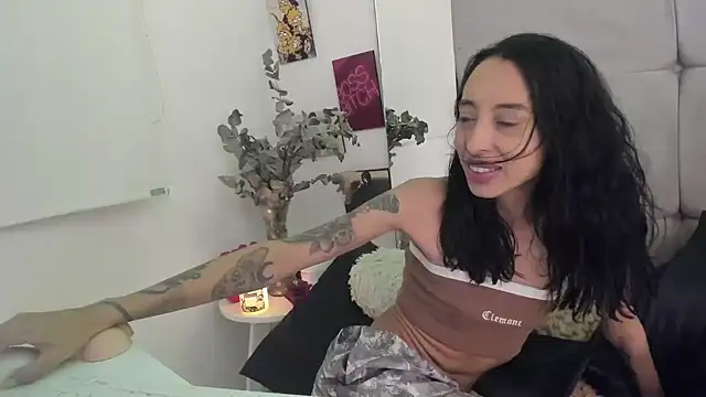 Chat +18 de agaataa_ ao vivo