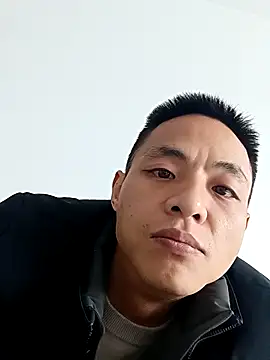 Tsia-Die Adlı Modelin Canlı XXX Sohbeti