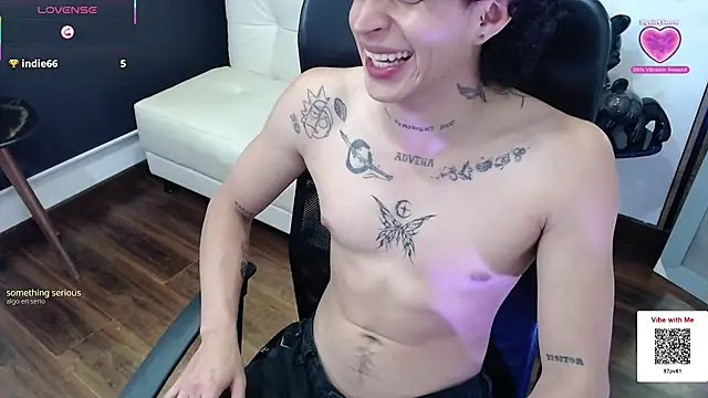 Show modela Jay_Taylor1_ na web-kameri