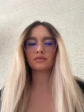 mollyxxx 现场XXX聊天