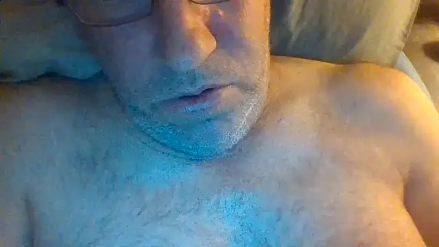 Pokazy przed kamerką – hornyrich69