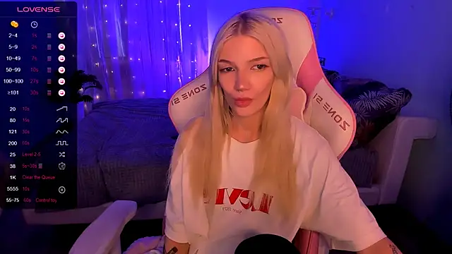 Chat XXX en directo de AnyaTaylor_