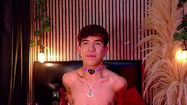 Angeldust19 现场XXX聊天