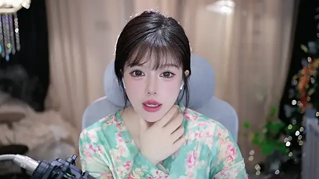 Cecily 网络视讯表演