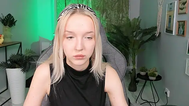 MaoqiBeverly élő XXX-chatje