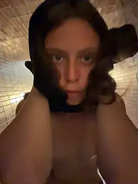 RinaMood's Live XXX Chat