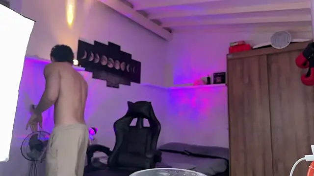 Kisan_Smith's Live XXX Chat