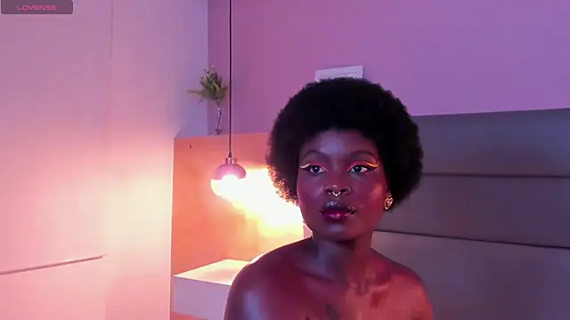 Luxstela Live XXX Chat