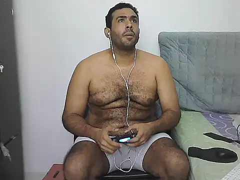 AlphaLatinoBear webcam show