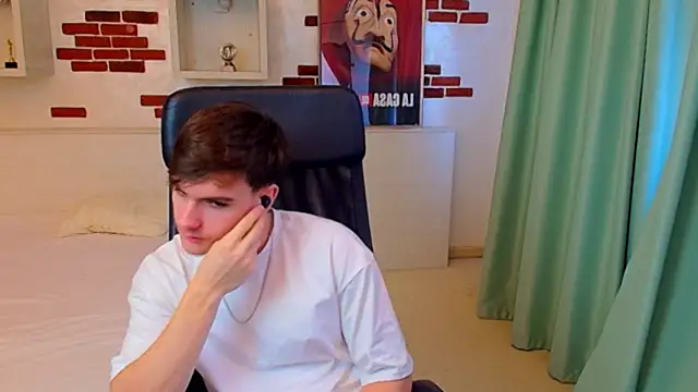 BradyFlint's Live XXX Chat