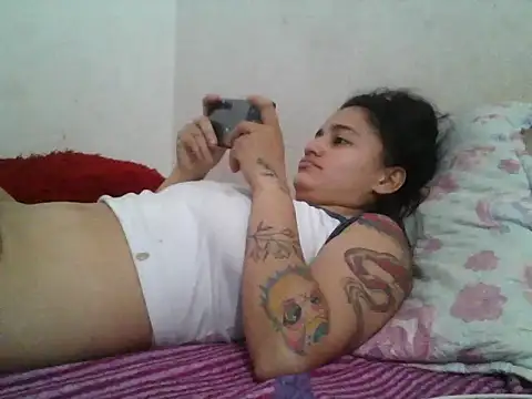 Chatroom XXX en direct de girl_tits