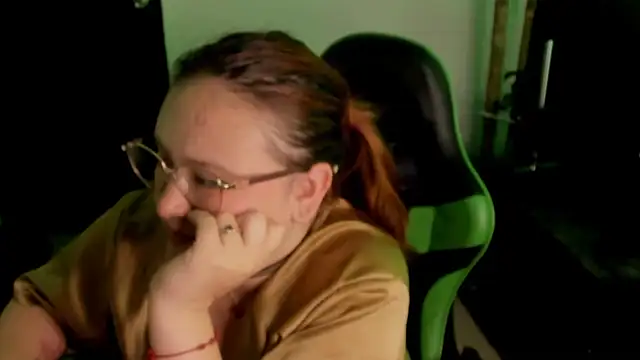 AliaMiller_ Chat XXX in diretta