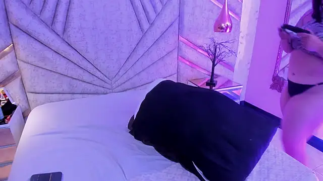 แชท XXX สดของ EmeelyMuller