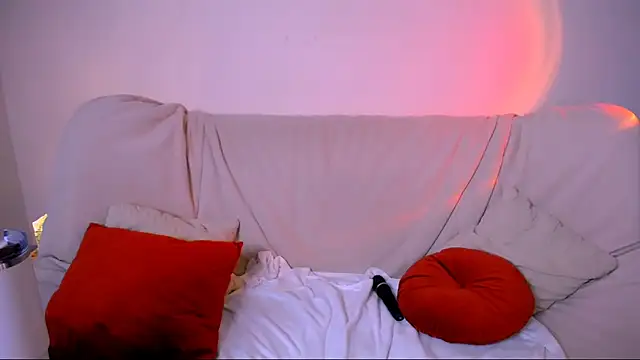 Chat XXX en directo de ElenaMonroe