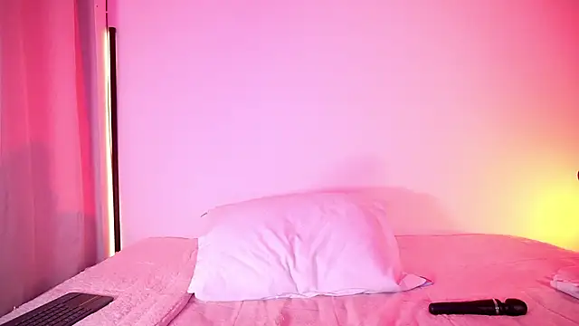 petitevictoria's Live XXX Chat