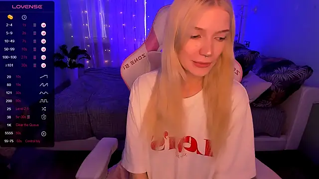 AnyaTaylor_ Live XXX-Chat