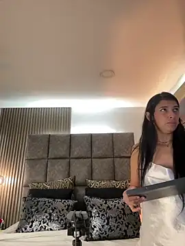 BrigitteVons Chat XXX live