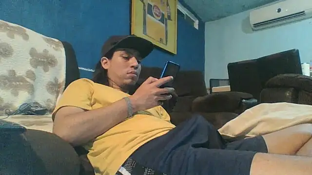 AlexAlejandro13 Chat XXX live