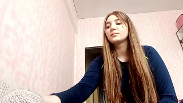 JanineThielman Adlı Modelin Canlı XXX Sohbeti