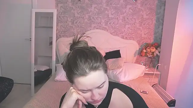 JulietaWilde Adlı Modelin Canlı XXX Sohbeti