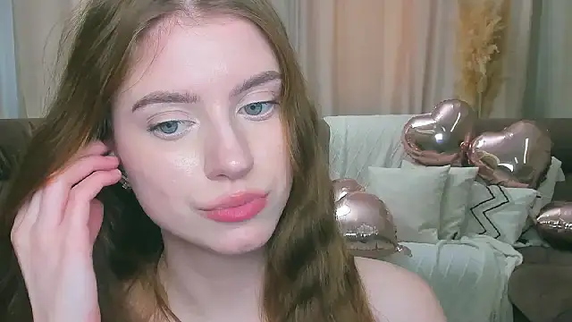 Erica_Kiss 现场XXX聊天