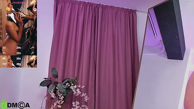 SelenaDaze's Live XXX Chat