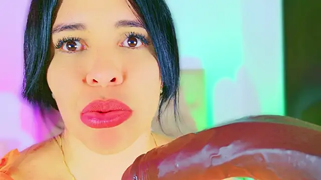 CharlootteEvans Chat XXX live