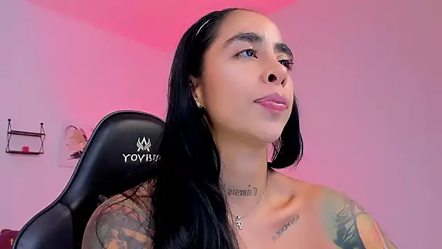 Chat +18 de sophierooy22 ao vivo