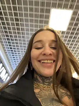 Chatroom XXX en direct de KishaMur