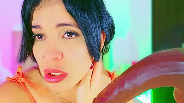 CharlootteEvansのライブXXXチャット