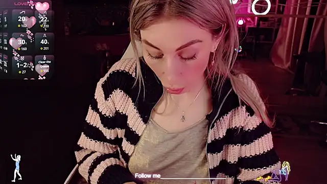 AnnieGOld_'s Live XXX Chat