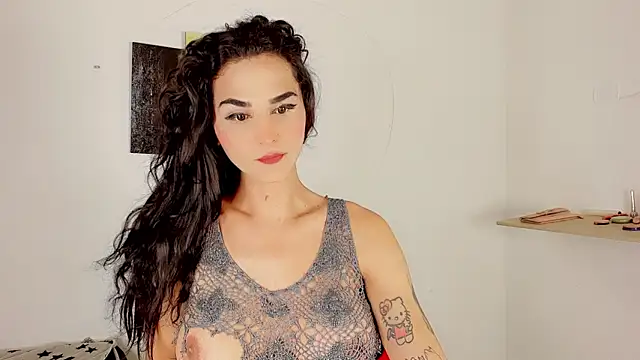XXX chat uživo modela Shai_tsgirl_