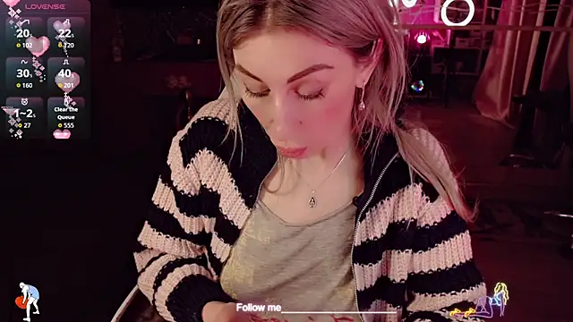 AnnieGOld_'s Live XXX Chat