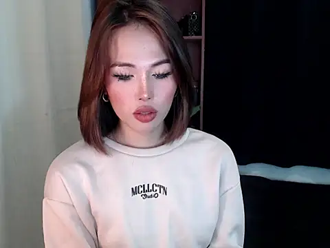 Czat XXX na żywo – YougotLara