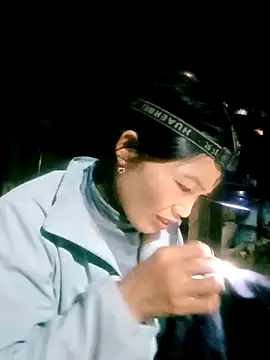 แชท XXX สดของ ngan-cute