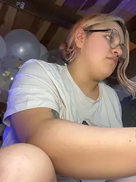 Sophia_Weest99's Live XXX Chat