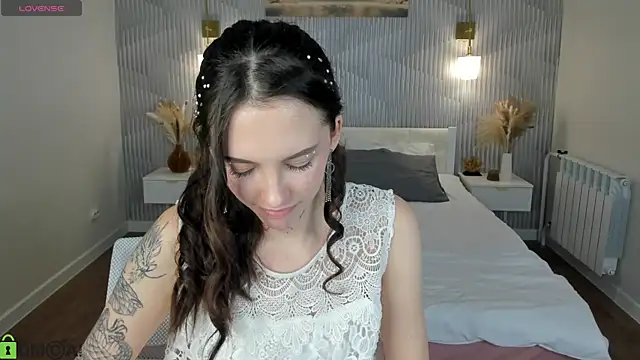 elise_robbie's Live XXX Chat