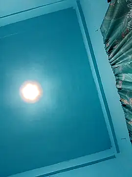 sexylizzy4u: διαδικτυακό σόου στην κάμερα