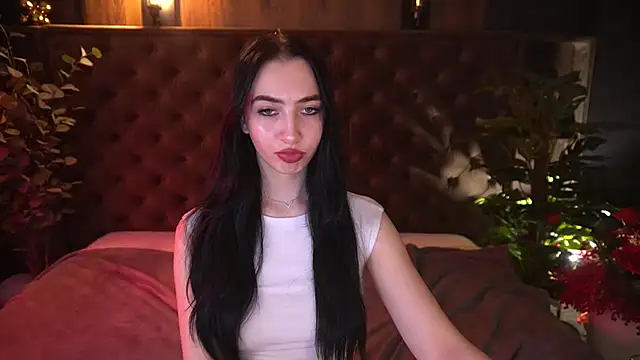 WildKittenX_'s Live XXX Chat