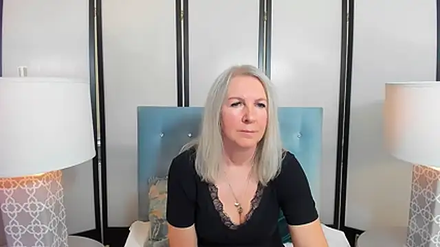 EricaTop's Live XXX Chat