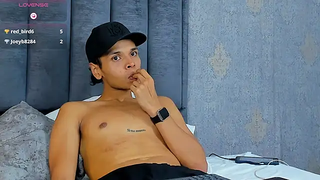 Alejandroo_MontenegroのライブXXXチャット