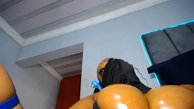 XPanther_24 Chat XXX in diretta