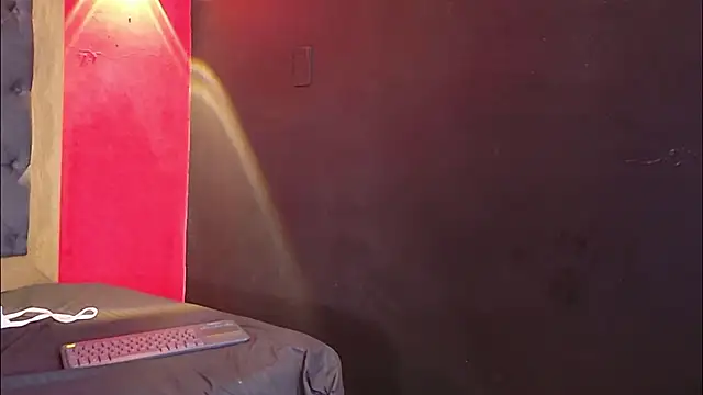 YayaHilton – Live XXX-chat