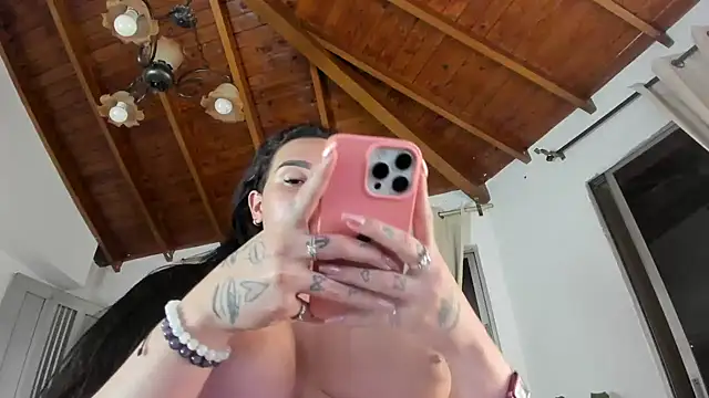 IsaFontanna webcam show