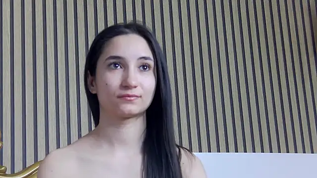 CarolinaBlair 现场XXX聊  天