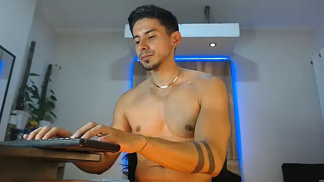 Andrew_4_ 在線直播表演